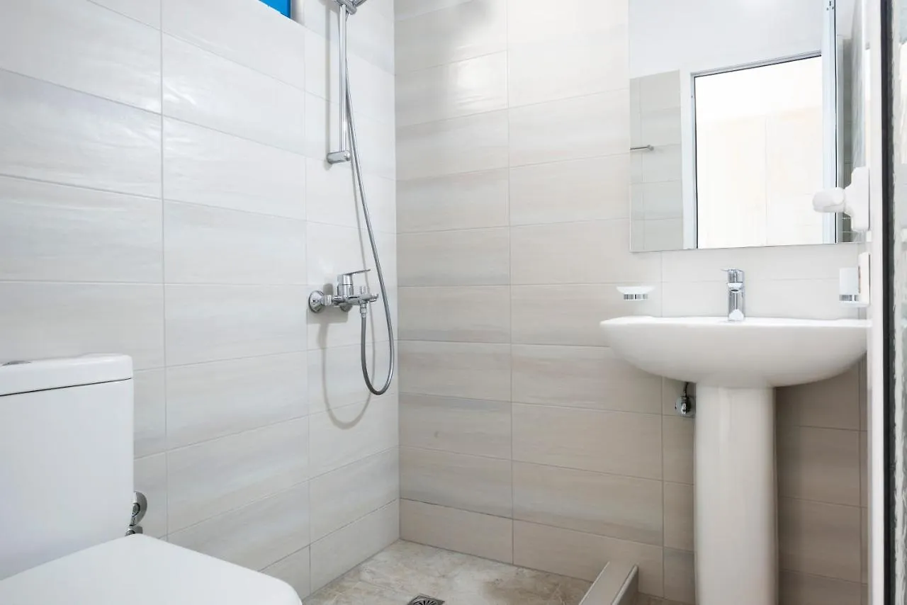 Blue Horizon Hotel Himare 0*,